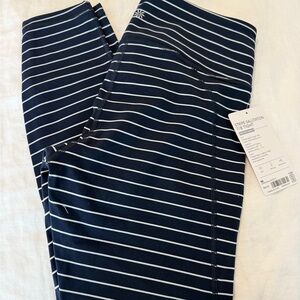 NWT Athleta Navy and White Striped salutation  Leggings medium